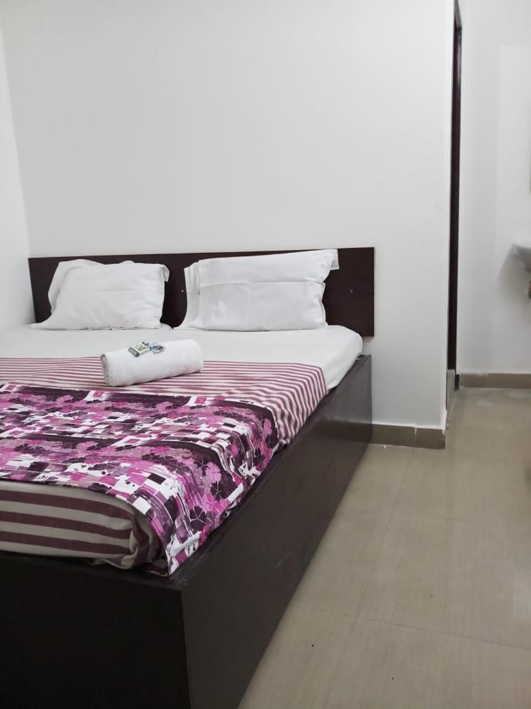 Sri Kousthubham Residency Hotell Tirupati Eksteriør bilde